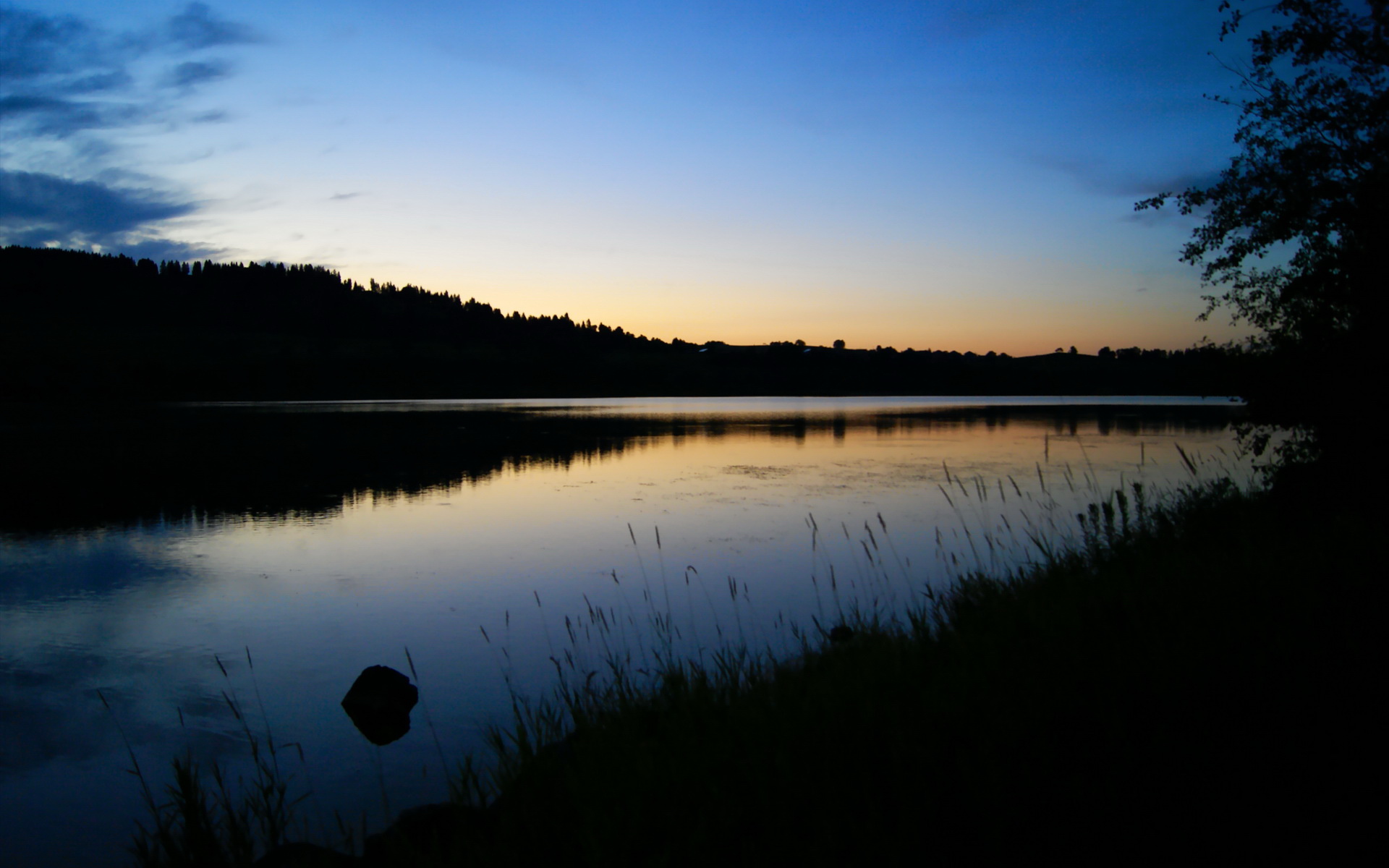 九游官网pc-西甲裁判语言模型在多语种比赛中的实用性分析，西甲裁判小公主